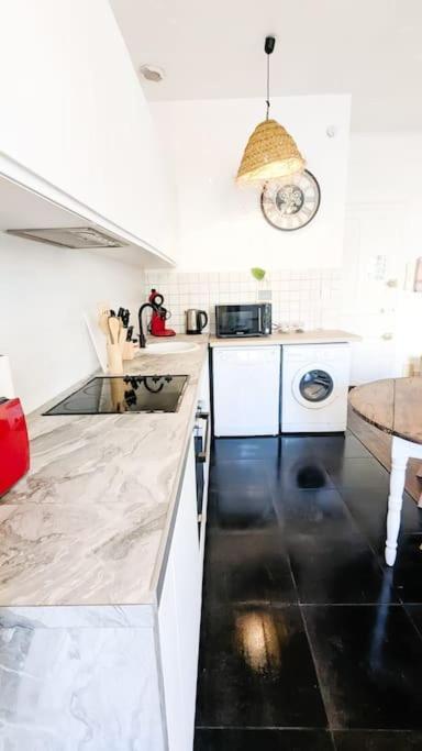 Cosy Tropical 2ch - Quartier Des Halles - Garage Apartment Pau
