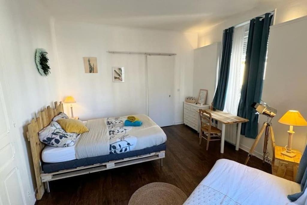 Cosy Tropical 2ch - Quartier Des Halles - Garage Apartment